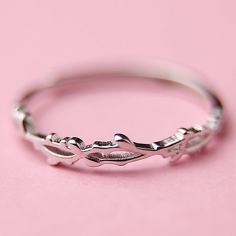 NEW 925 Sterling Silver Leaf Adjustable Ring - Picture 3 of 8